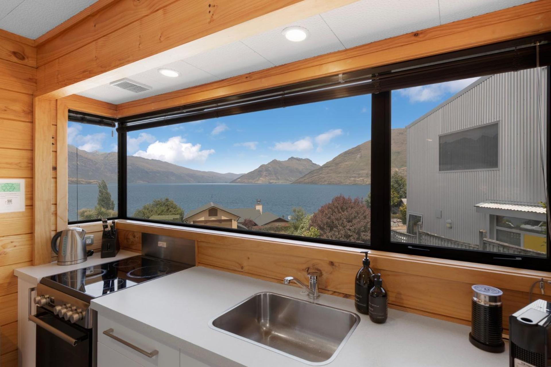 Tranquil Heights Villa ควีนส์ทาวน์ ภายนอก รูปภาพ