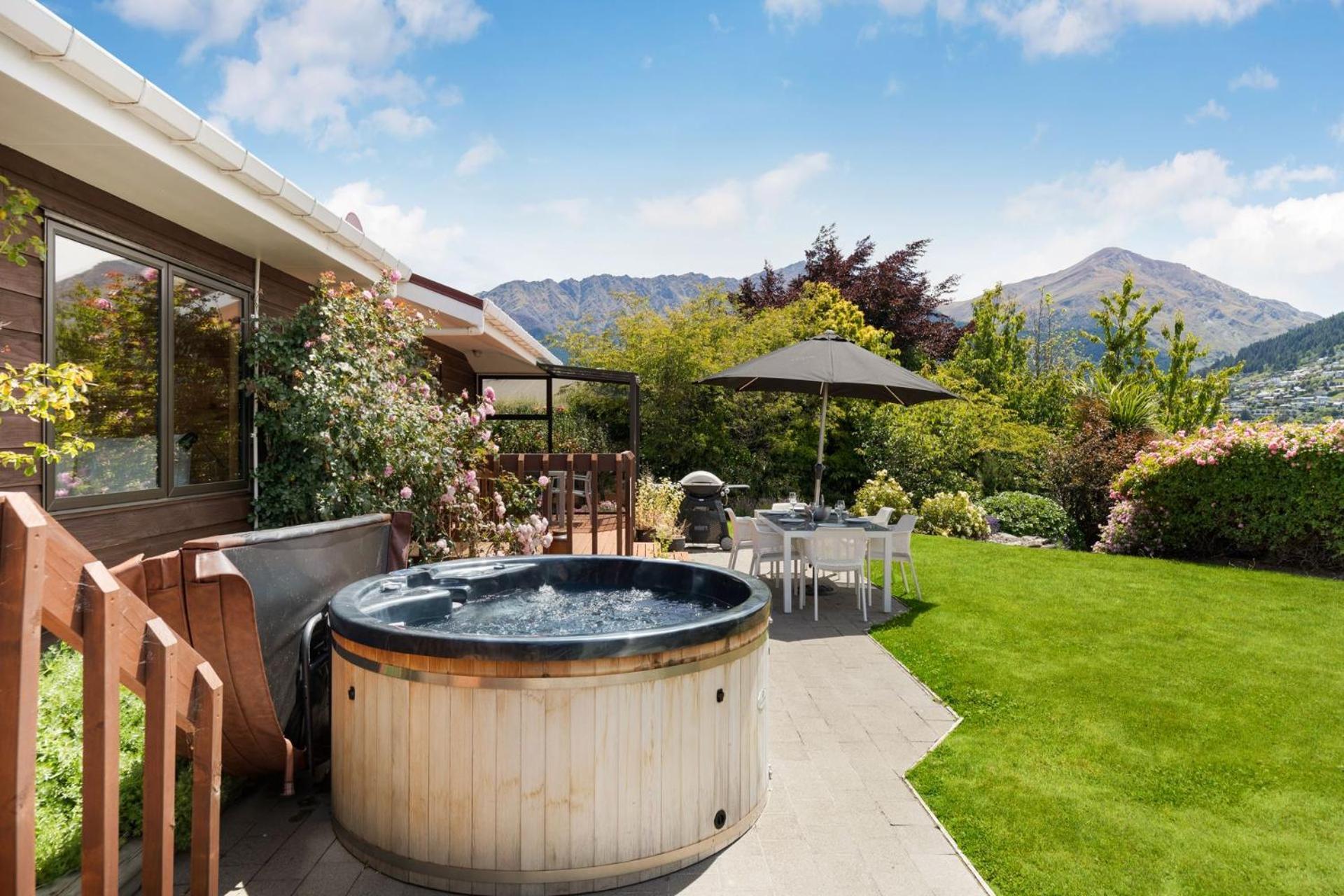 Tranquil Heights Villa ควีนส์ทาวน์ ภายนอก รูปภาพ